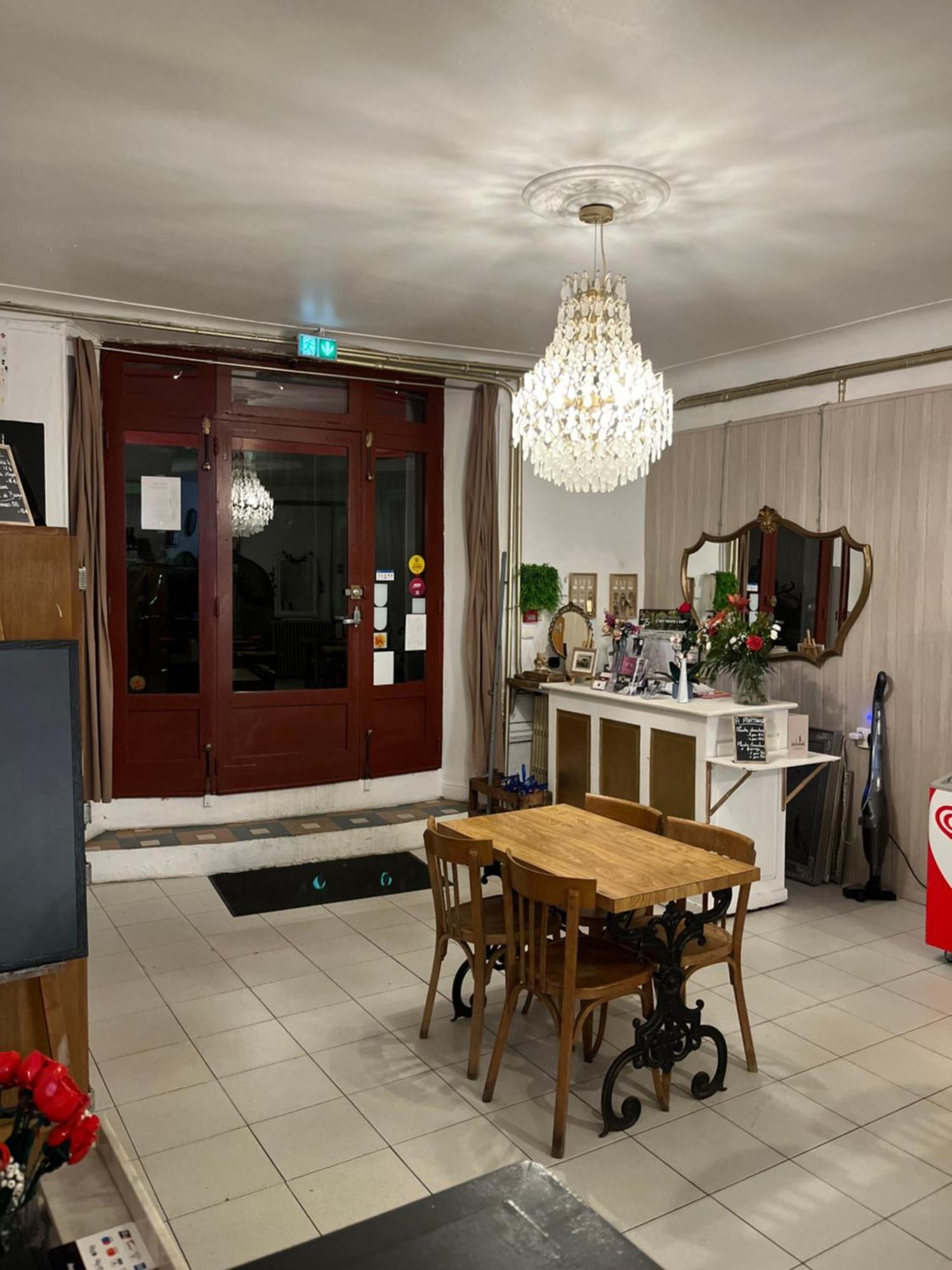 Cafe Du Commerce Genolhac Exterior photo